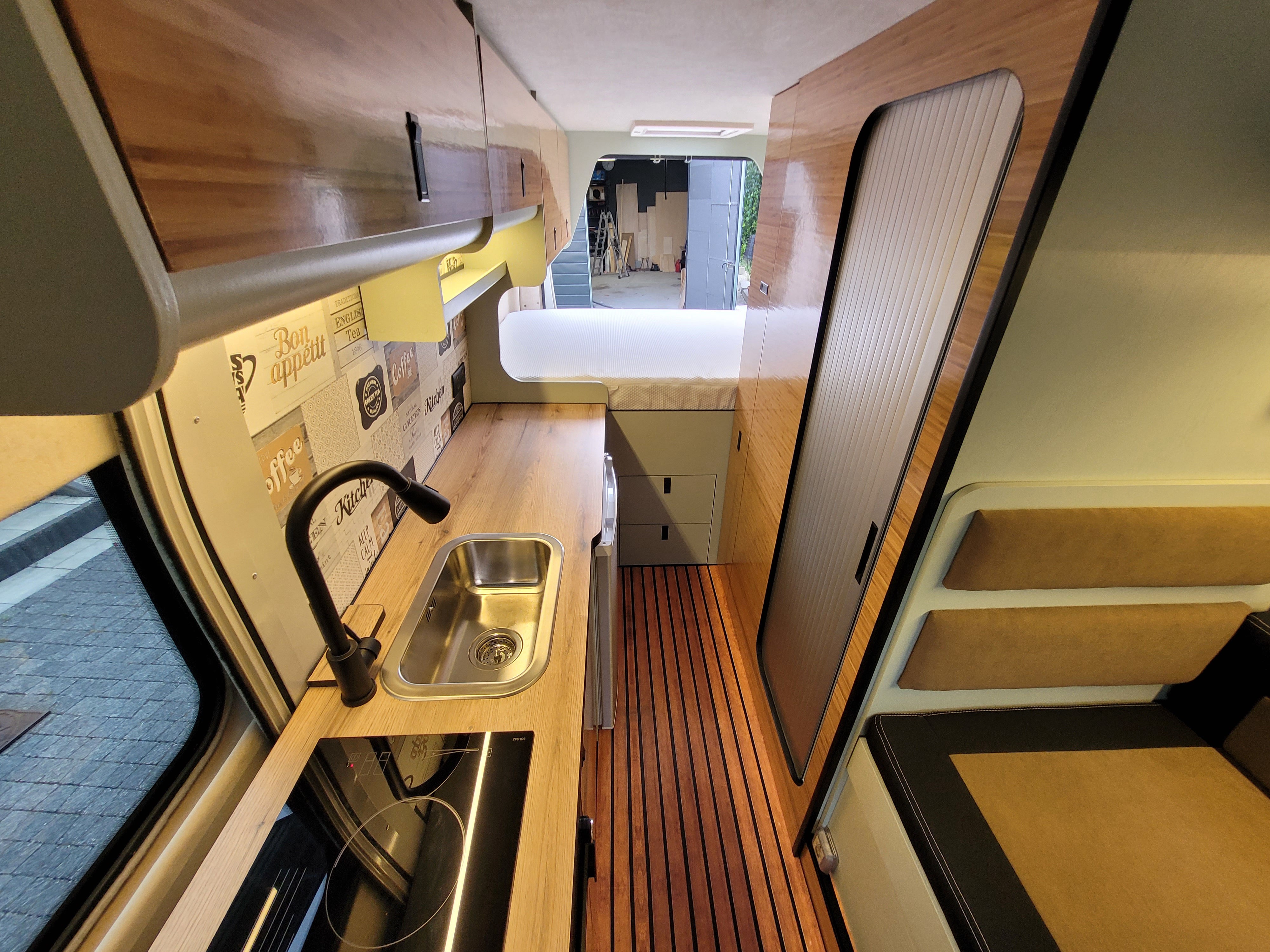 Zabudowa kamperów Camper Mannt