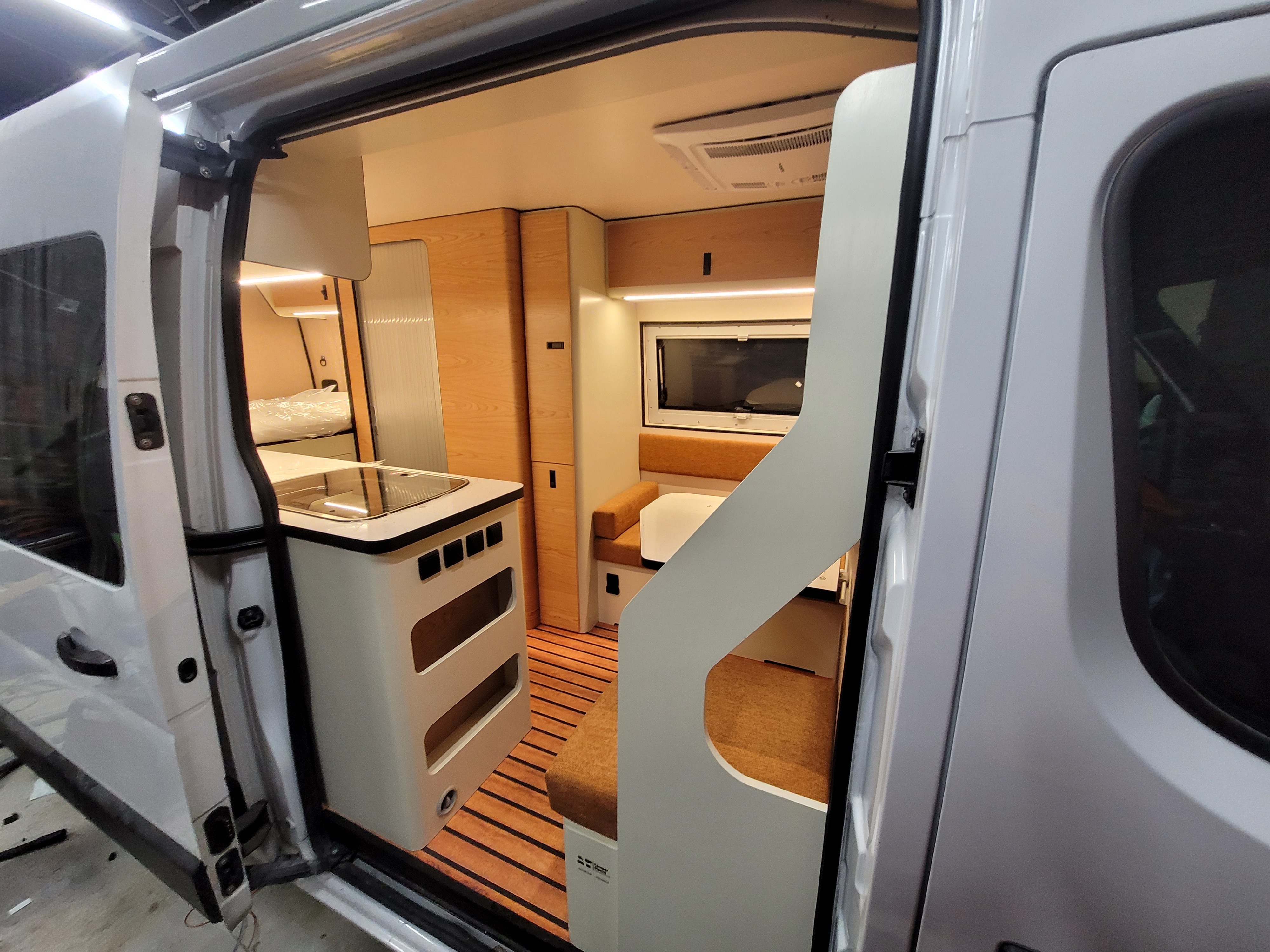 Zabudowa kamperów Camper Mannt