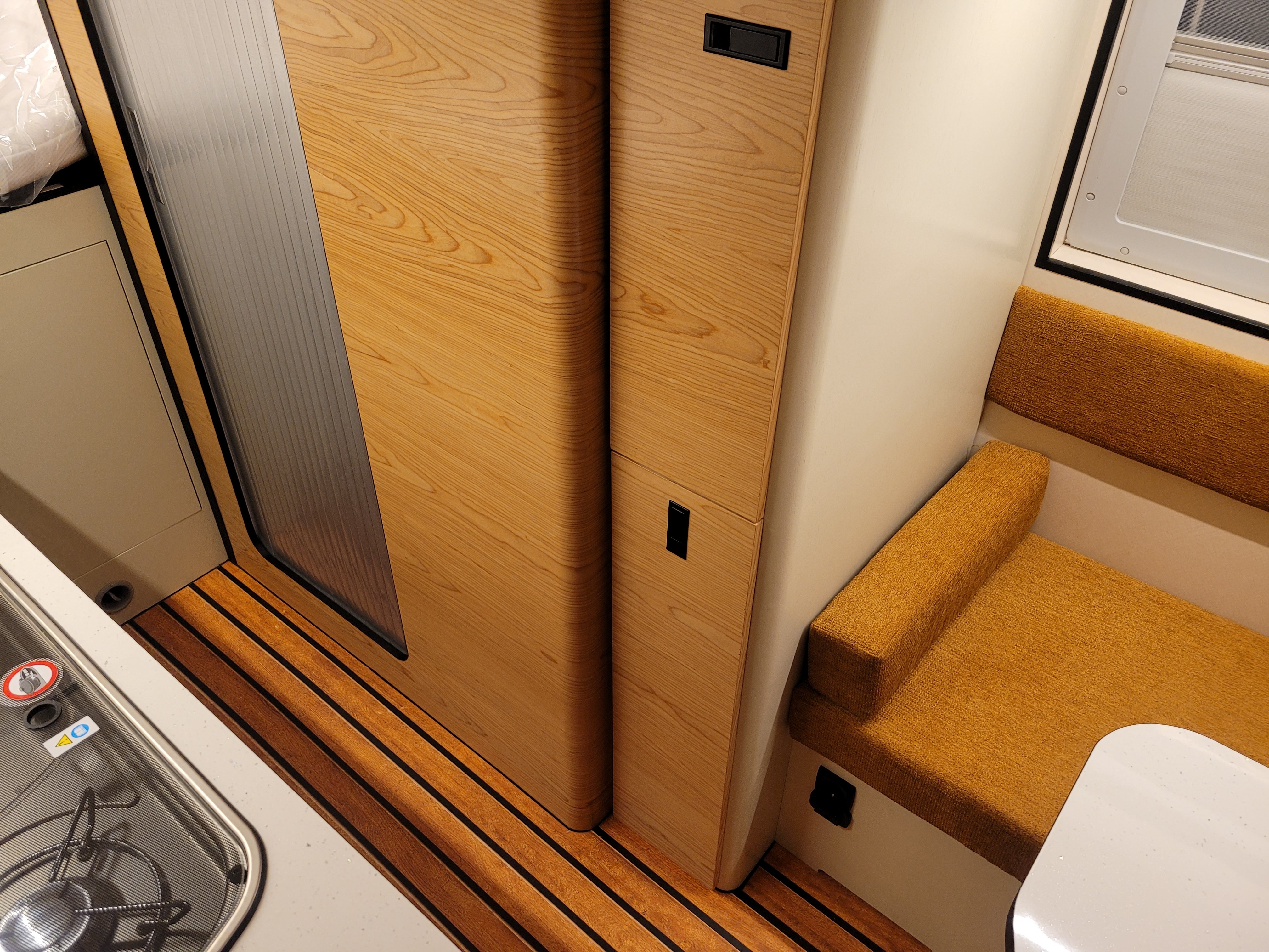 Zabudowa kamperów Camper Mannt