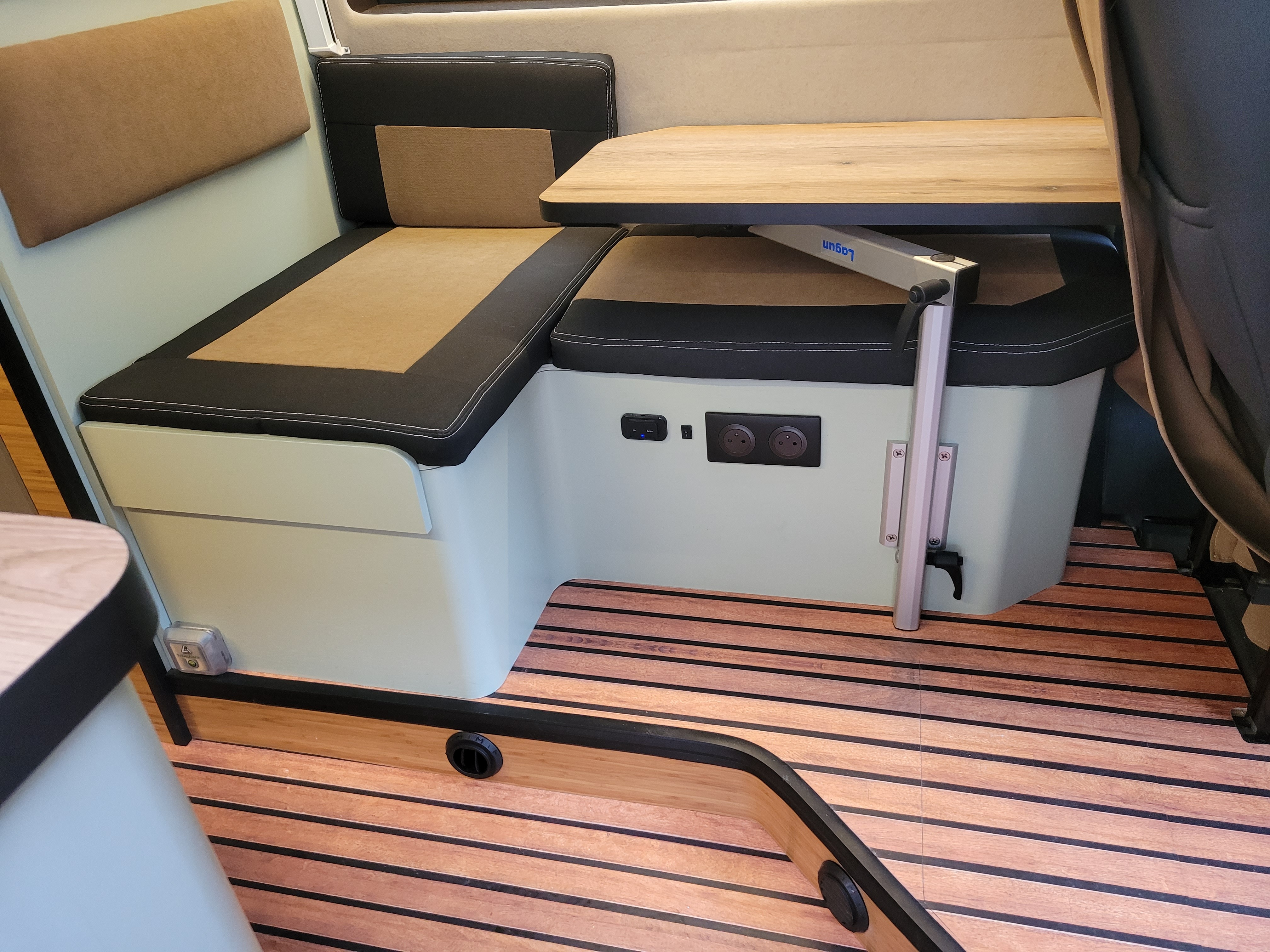 Zabudowa kamperów Camper Mannt