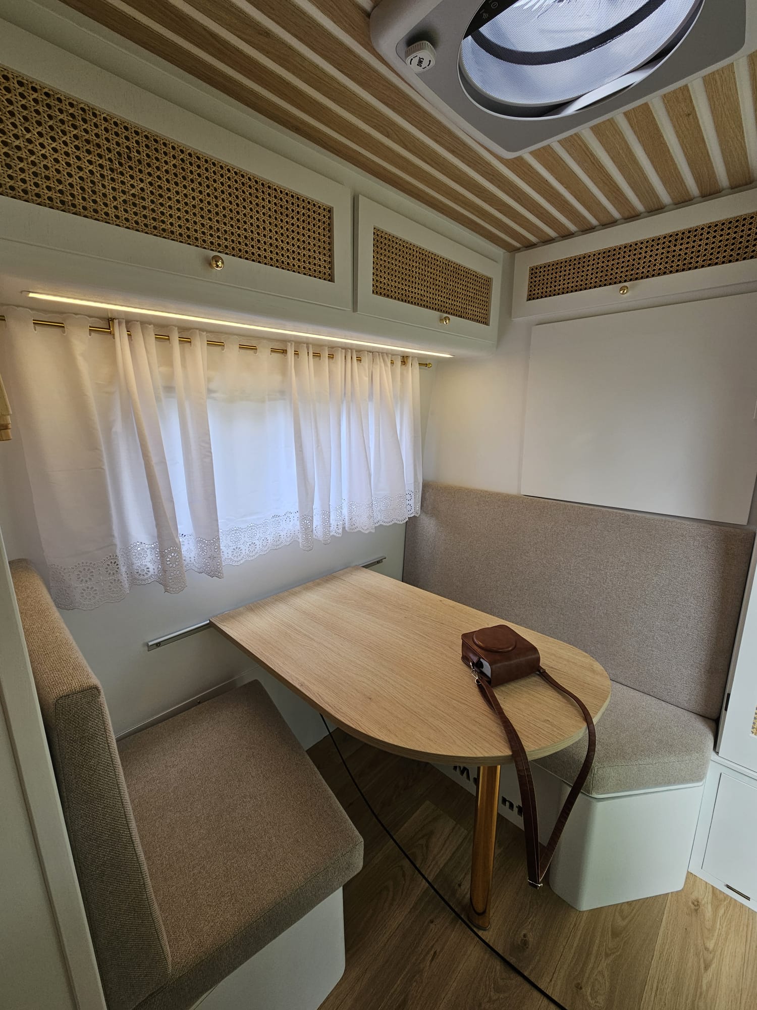 Zabudowa kamperów Camper Mannt